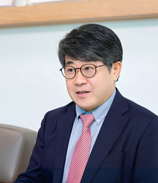 Jeong-Hyeon Kim